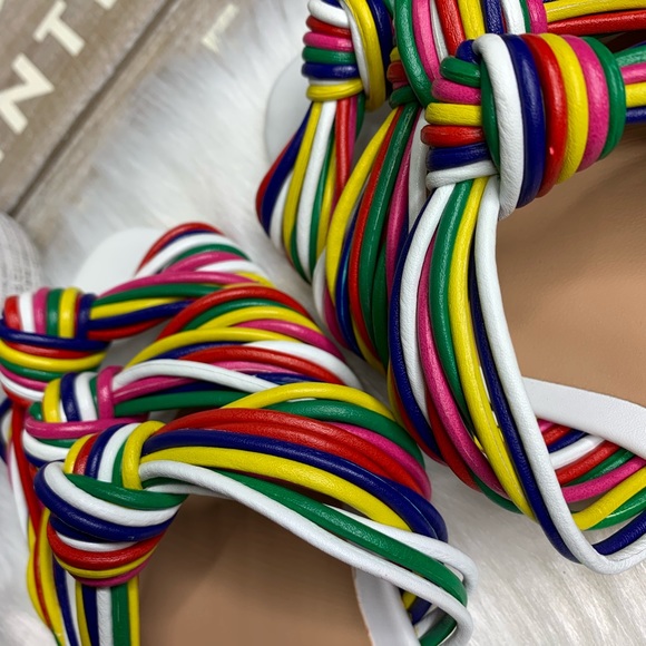 Kensie rainbow Kylee slide on sandals 7.5 ๐ - Picture 5 of 8